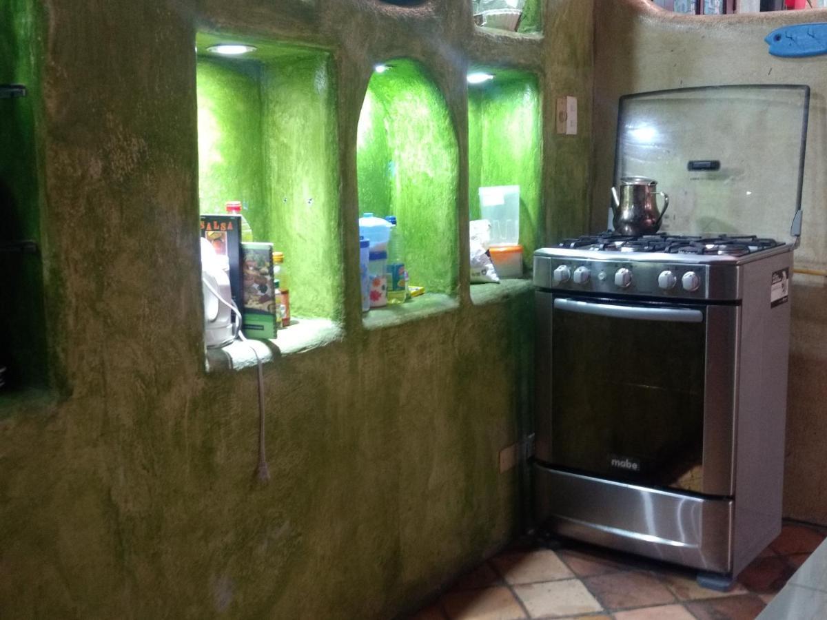 Aylluwasi Guesthouse オタバロ エクステリア 写真